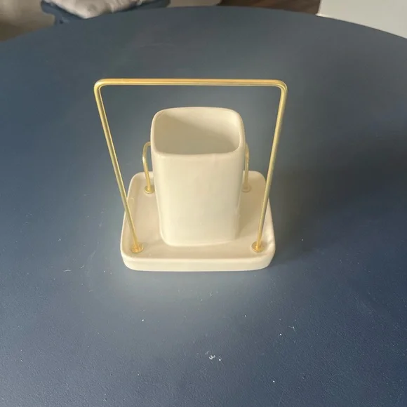 Southern Living At Home White and Gold Bath Accessory - Picture 2 of 5